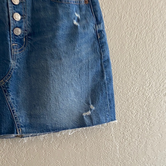 GAP Classic Blue Button-Up Denim Mini Skirt size 4 - Picture 4 of 9